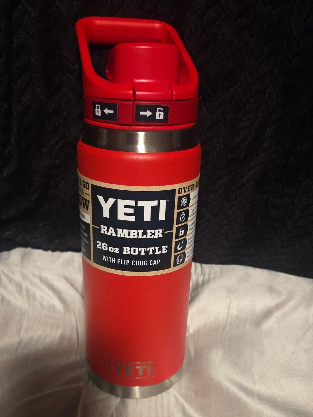 YETI Rambler 26oz Bottle with Flip Chug Cap - Red